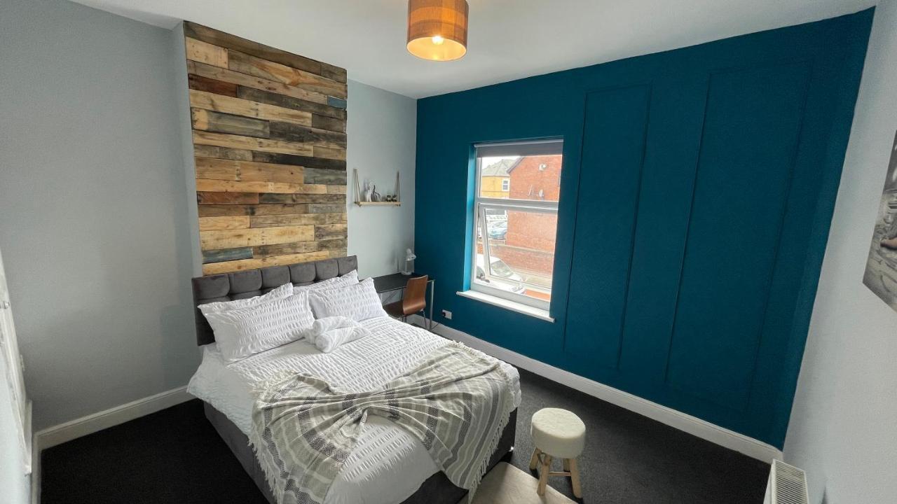 Spacious 6 Bed Home Near City & Albion Stadium Perfect For Contractors! Μπέρμιγχαμ Εξωτερικό φωτογραφία