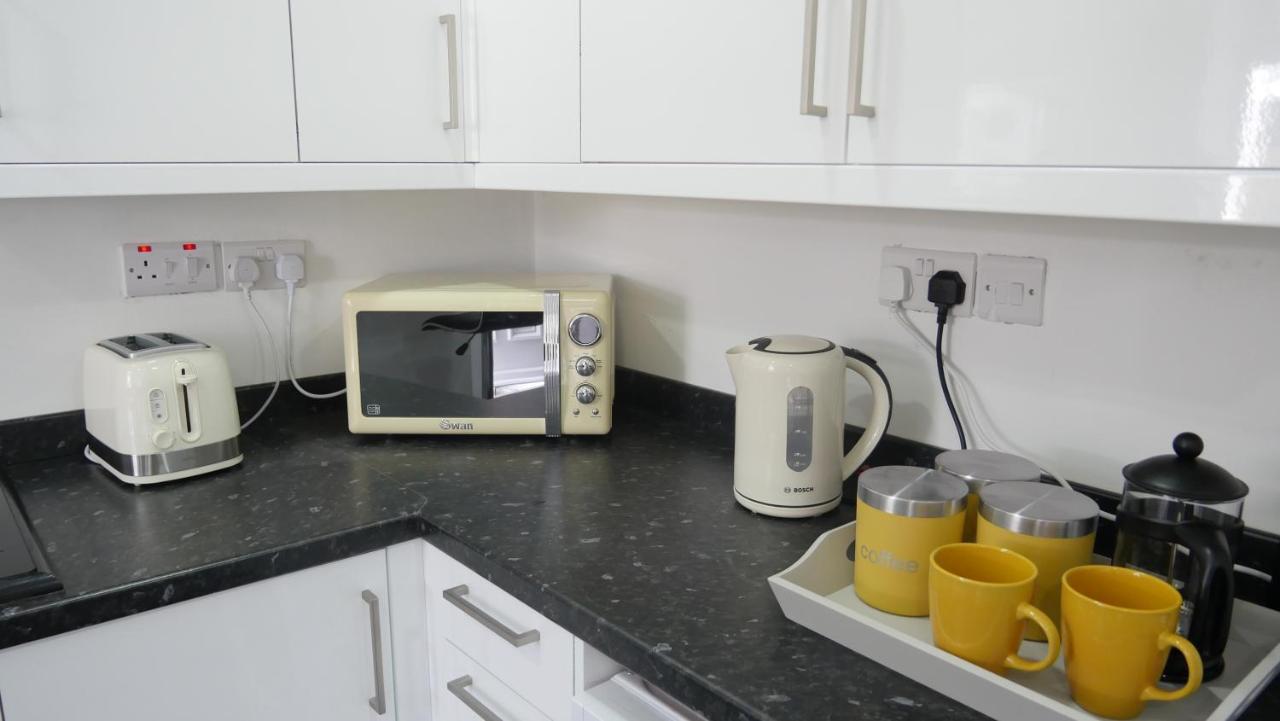 Spacious 6 Bed Home Near City & Albion Stadium Perfect For Contractors! Μπέρμιγχαμ Εξωτερικό φωτογραφία